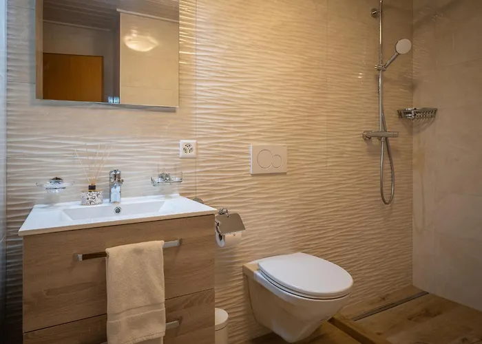 Orion 205 By Interhome 公寓 奥瓦伦纳茨